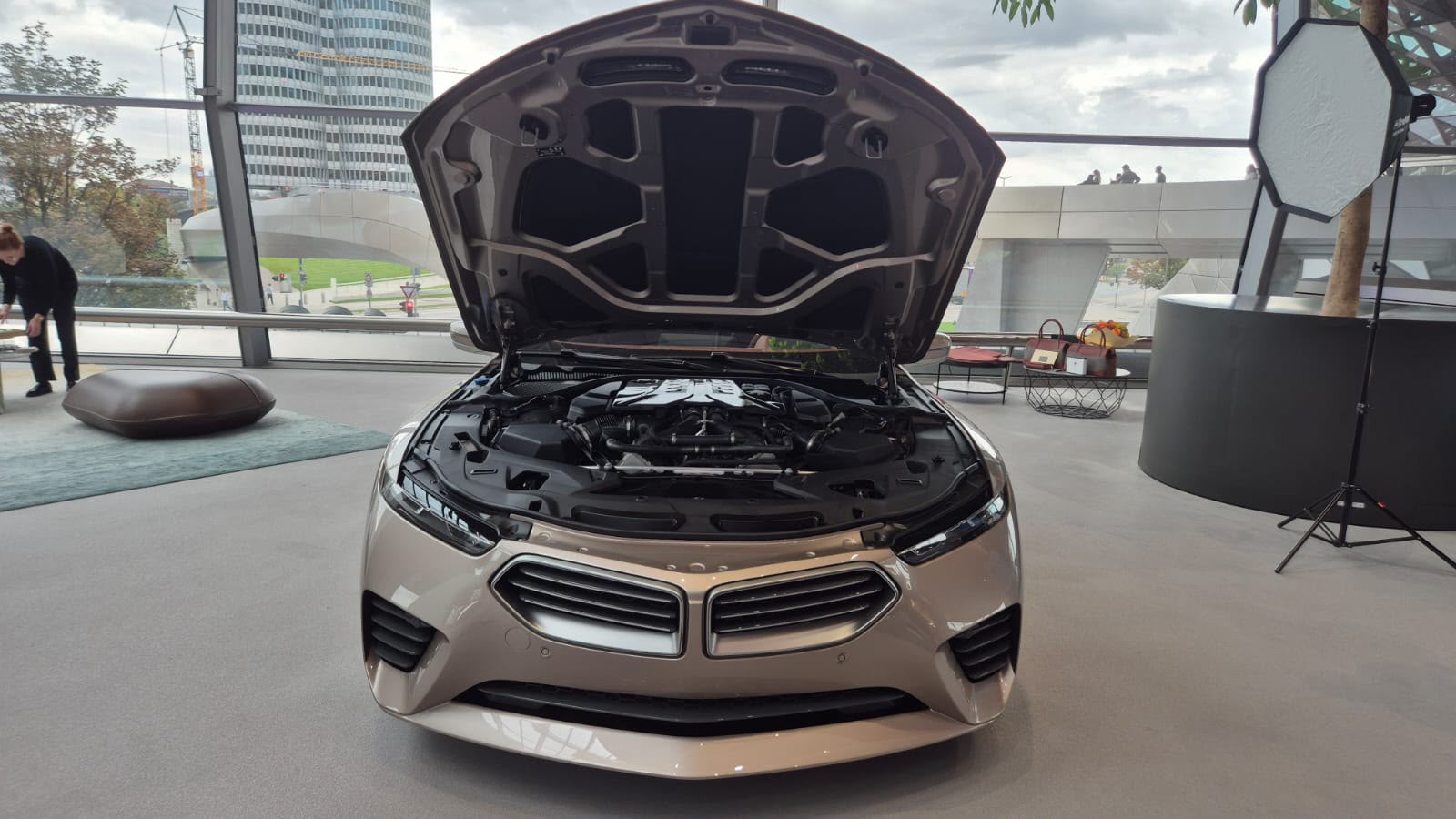 BMW Skytop bei der Übergabe in der BMW Welt, Foto 7